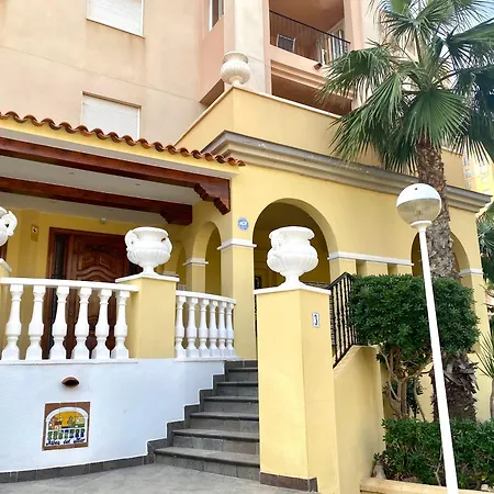 Апартаменты Casa Playa Locos Торевьиа