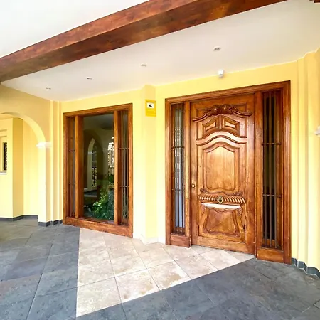 Casa Playa Locos * Торевьиа